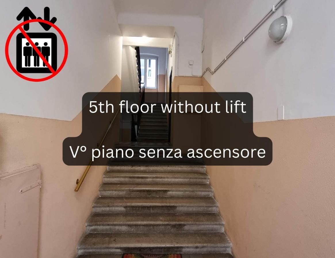 La Mansarda Di Rosy Appartement Triëst Buitenkant foto